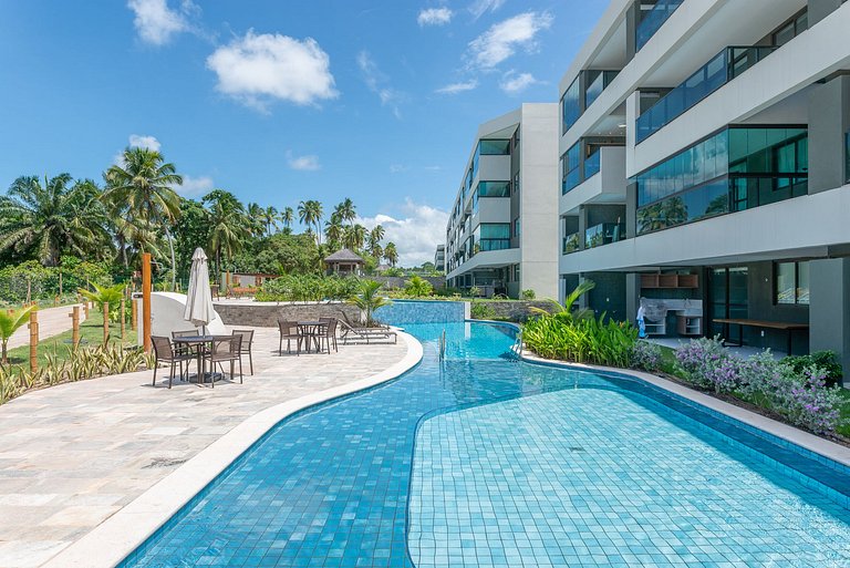 2BR Beachfront Apt Carneiros - SH155