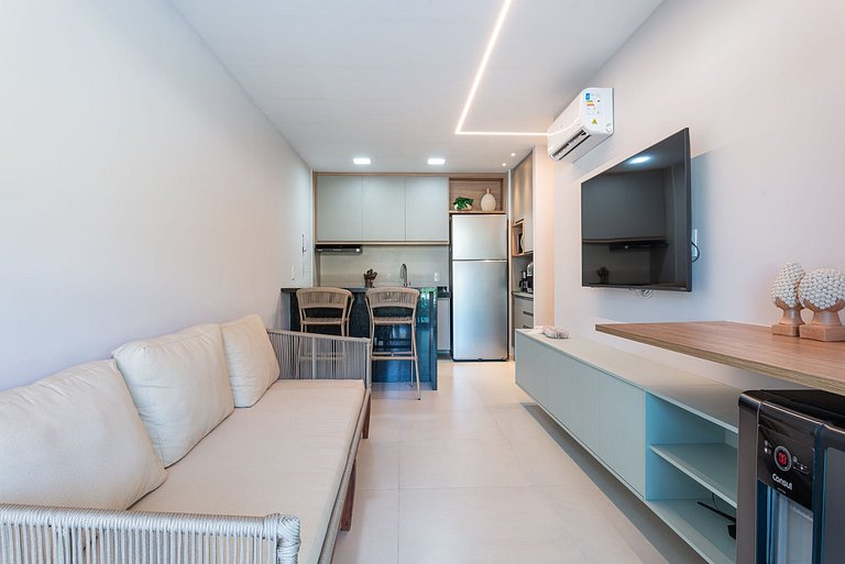 2BR Beachfront Apt Carneiros - SH155