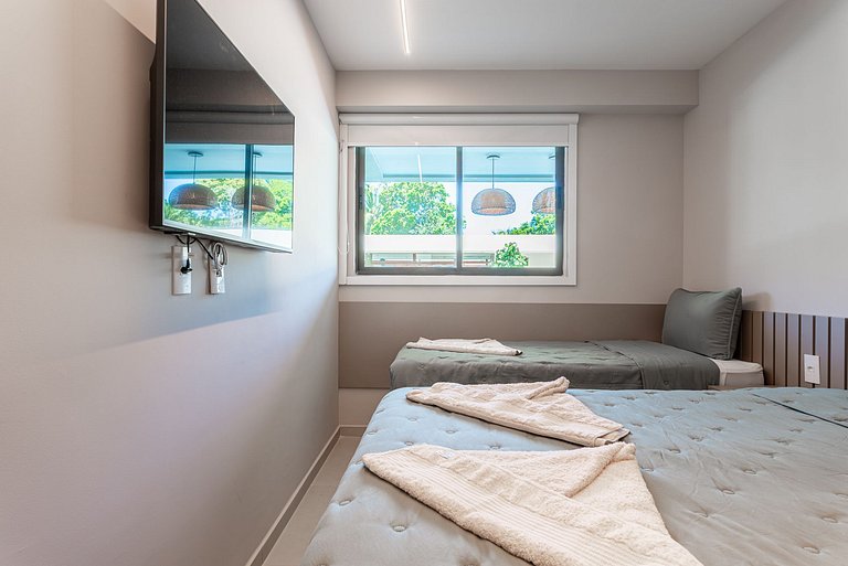 Flat 2 quartos-Cond. beira-mar em Carneiros-SH155