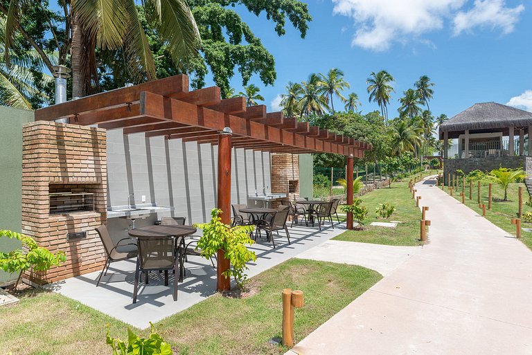 2BR Beachfront Apt Carneiros - SH155