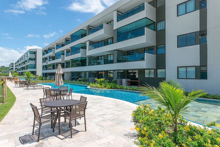 Flat 2 quartos-Cond. beira-mar em Carneiros-SH155