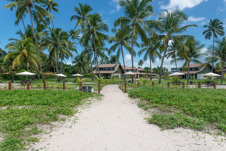 2BR Beachfront Apt Carneiros - SH155