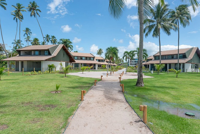 2BR Beachfront Apt Carneiros - SH155