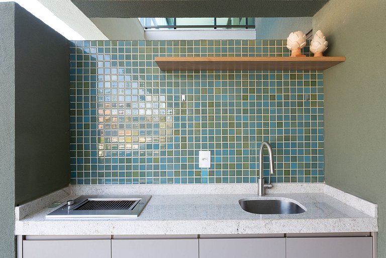 2BR Beachfront Apt Carneiros - SH155