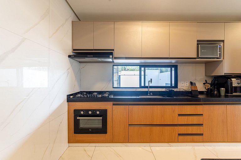 Casa-6 Qrts-Piscina e Area Gourmet Privativa-SH144