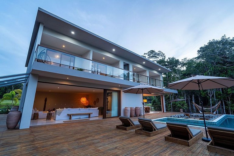 Casa Luxo 5 suítes com piscina e funcionária-159M