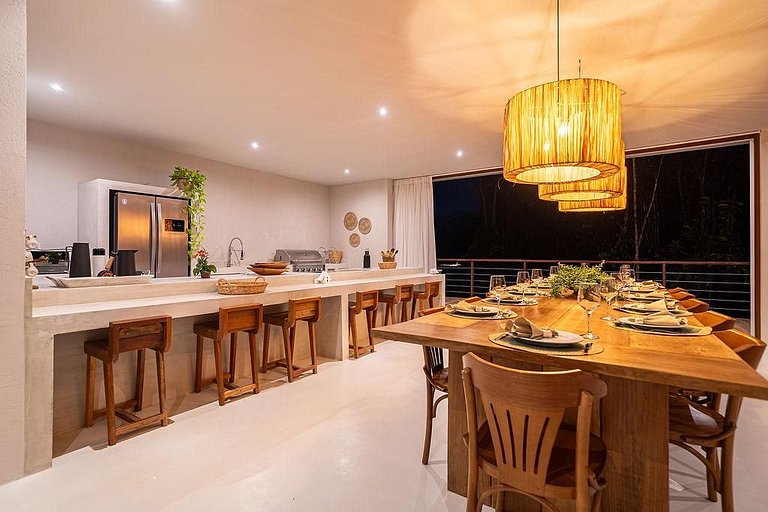 Casa Luxo 5 suítes com piscina e funcionária-159M