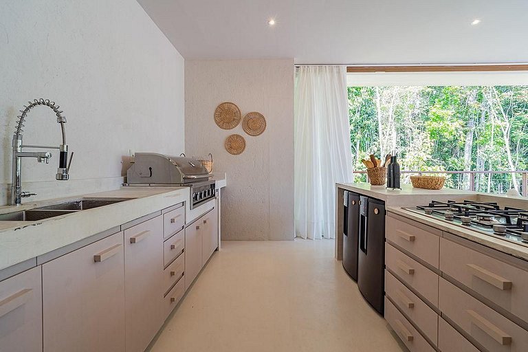 Casa Luxo 5 suítes com piscina e funcionária-159M