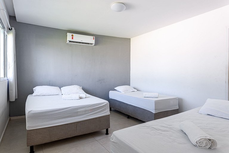 Mansão c Piscina Privativa e Jacuzzi-6 suites 082M