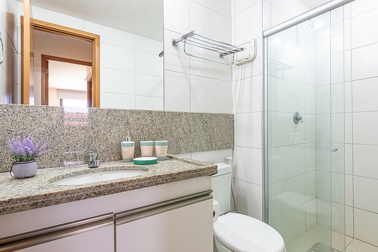 Ap conforto 2 quartos com varanda no OKA - 170D